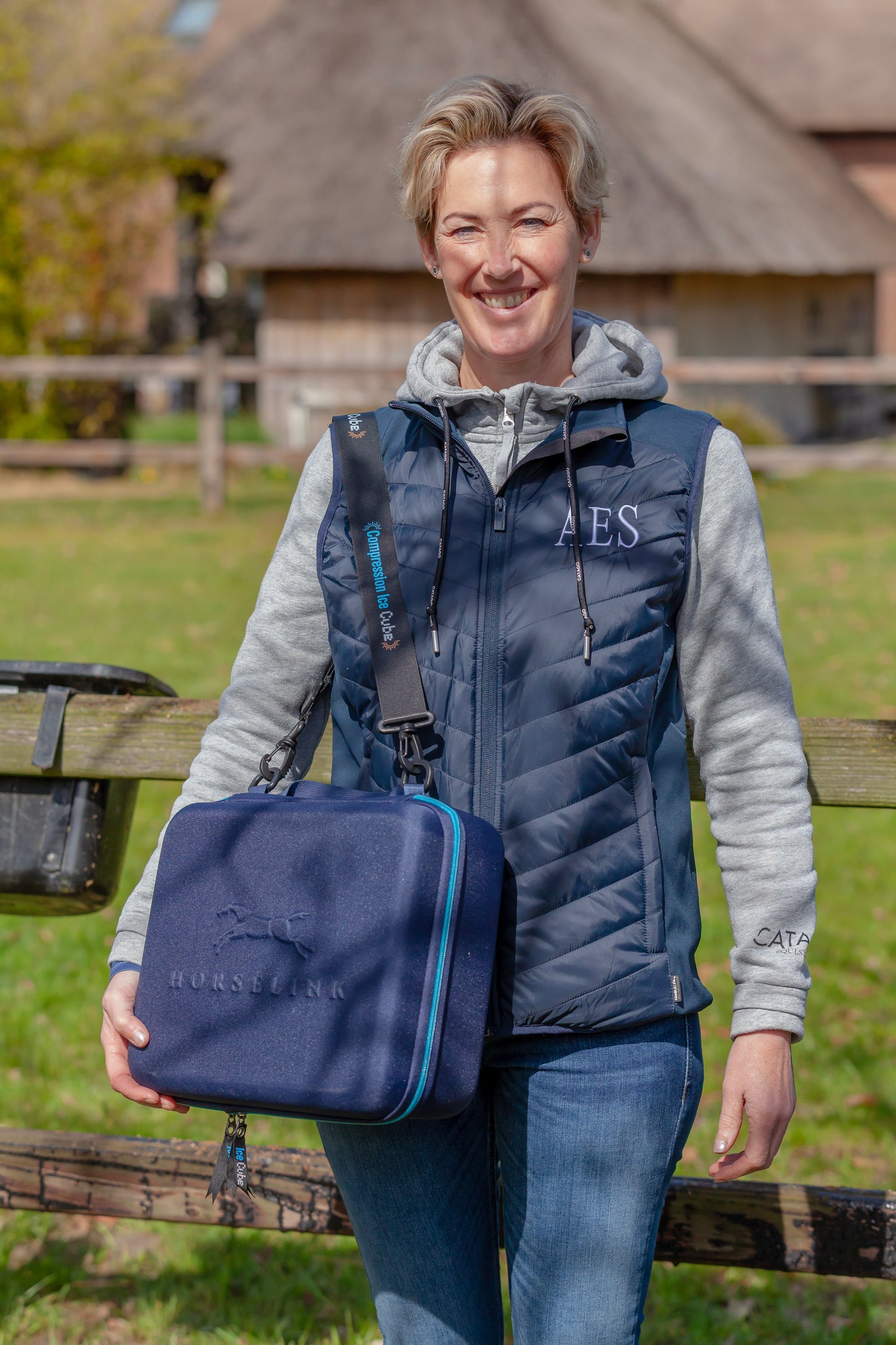 HorseLink Therapy Boots: Compression, Ice/Heat, Vibration & Magnetic Care for Equine Legs